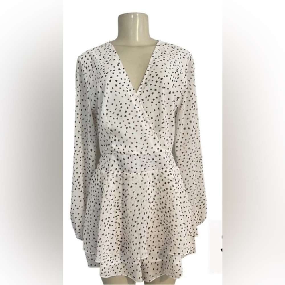 Relic Classic Fashion Collection Long Sleeve Romper Women’s Size M White NWOT